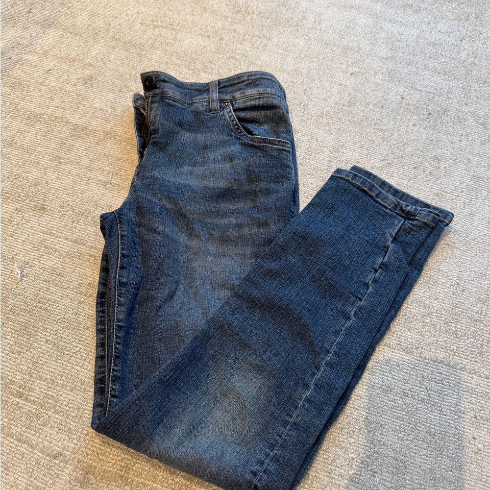 Brunello Cucinelli Blue Slim Jeans with Vintage Wash
